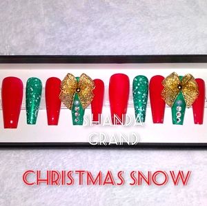 Happy HolidaysLux Press-On Nail Set (Coffin Shape)